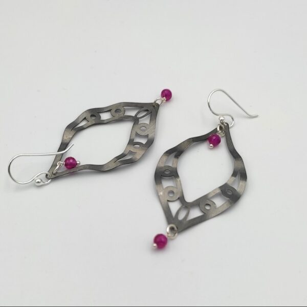 black plated silver 925 earrings with rubies